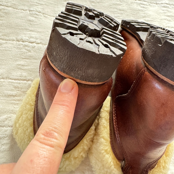 Vintage Leather Shearling Winter Boot • Size: 6 - Picture 8 of 9